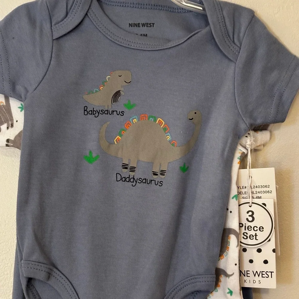 Nine West Infants Boys 3/6M Onesie Set NWT Multi Color Dinosaur